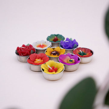 Adding tropical vibes with these blossom and bloom scented tealights in assorted tropical flower design. Each flower candle pops up high from a tin cup showing off its beauty. Scented with Neroli essential oil a sweet, honeyed and relaxing. They can be used with any standard tealight holders. An impressive gift for any special occasions. 100% Handmade, vegan, cruelty free and fairly trade