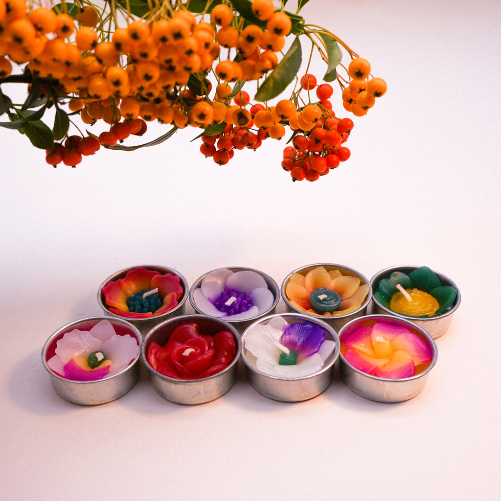 Bring joy and happiness to the receivers with these beautiful handmade flower scented tealights in assorted tropical flower design. Scented with Neroli essential oil a sweet, honeyed and relaxing. Come in 8 assorted tropical flower designs in a beautiful botanical design box. The flower tealights can be used with any standard tealight holder. A little gift that is sure to bring a smile, these tealights are ideal for any occasion.